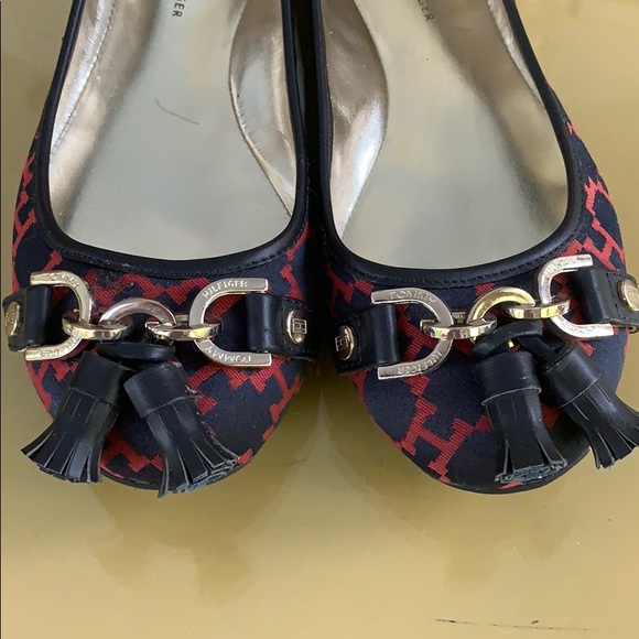 Tommy Hilfiger Tassel Toe Flat Shoes Navy & Crimson H Geometric Women’s Size 7 - Picture 4 of 9